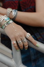 Load image into Gallery viewer, radiance hand chain
